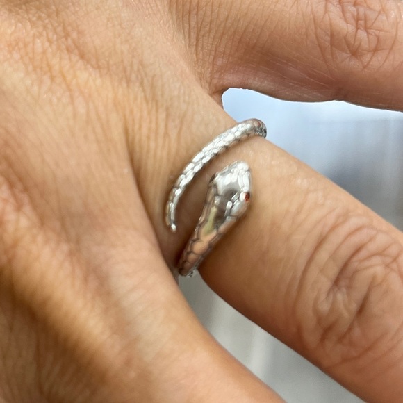 Sterling Silver Snake Ring size 5 6 7 8 9 10 11 - Picture 2 of 6